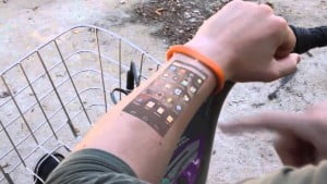 projecting bracelet