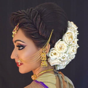 1 Top Indian Saree Hairstyle For Long Hair - Fastnewsfeed