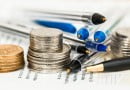 save money, save money as a student, ways to save money for students, savings ideas for students