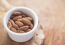 NUTS, ALMONDS AND CASHEW