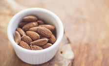 NUTS, ALMONDS AND CASHEW