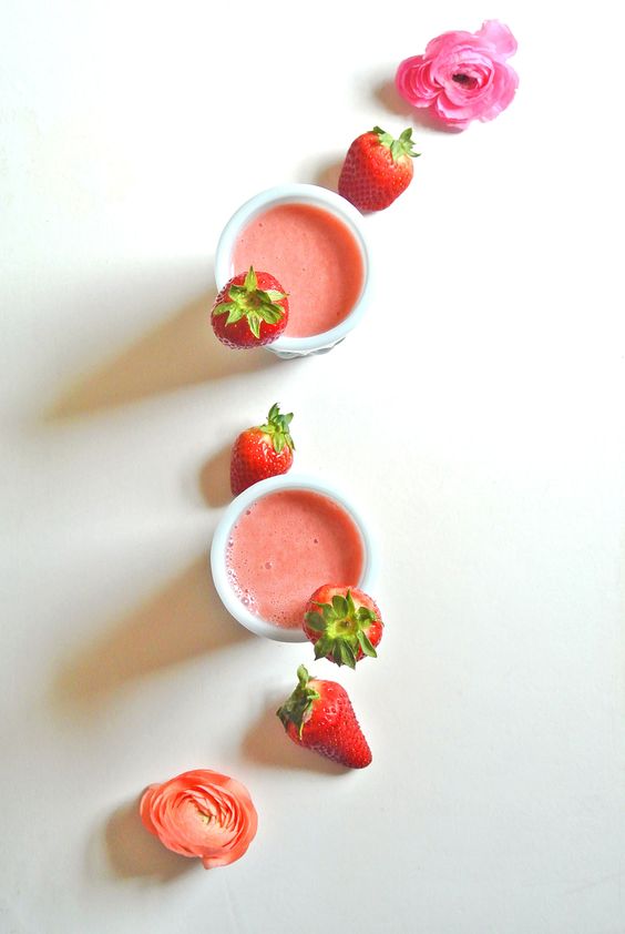Strawberry And Milk Face Pack