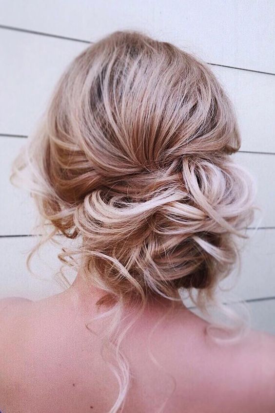 4 Easy And Elegant Hairstyle For Gown To Look Beautiful  Fastnewsfeed