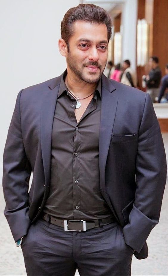 Top 15 Highest Paid Actor In India! Fastnewsfeed