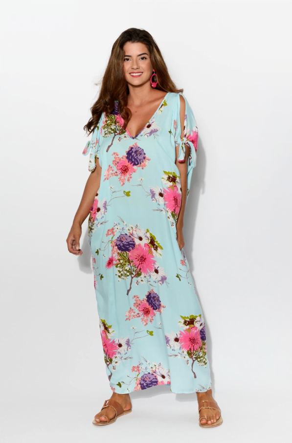 FLAUNT THOSE CURVES PLUS SIZE DRESSING GUIDE