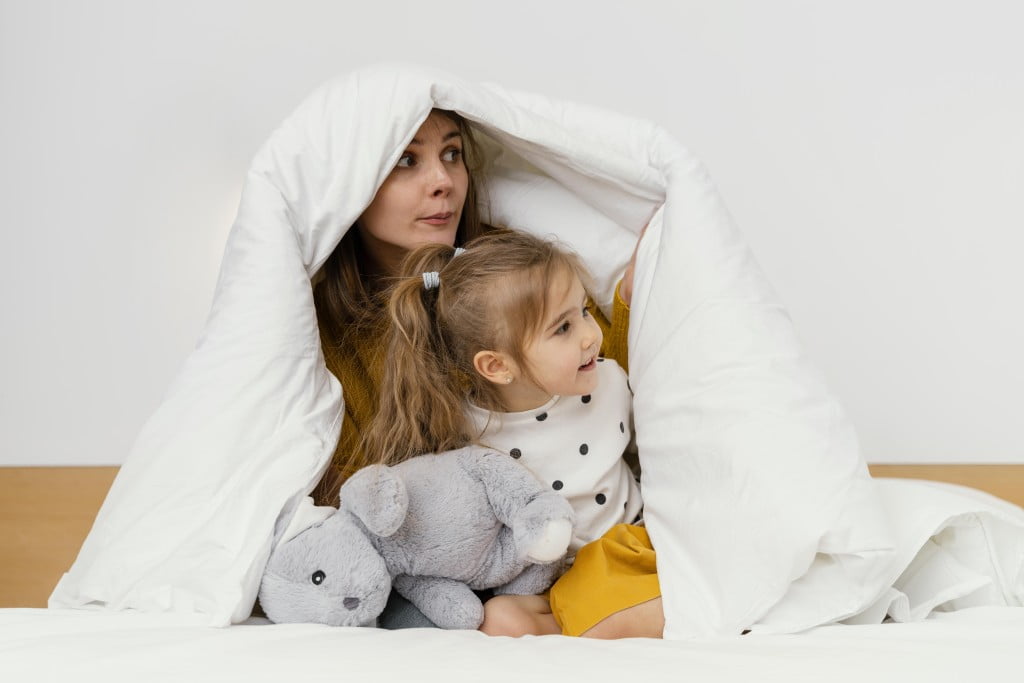 How should I choose a baby blanket?
