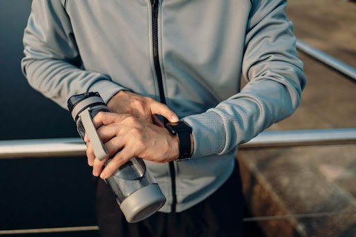 4 Smart Watches for Men in 2023