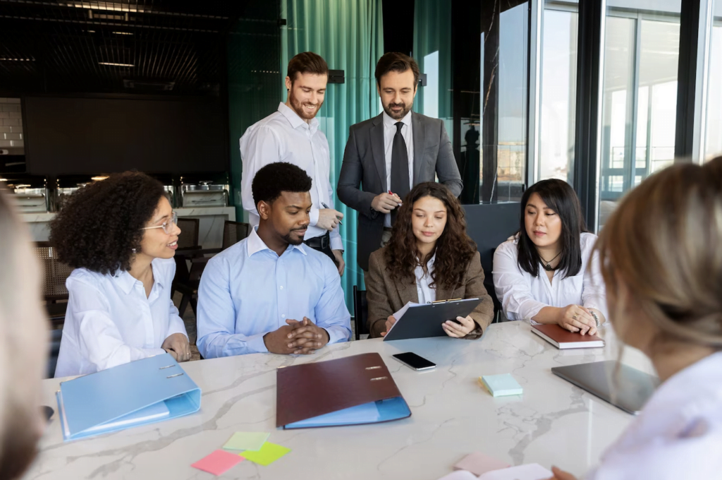 A Guide to Planning the Ultimate Leadership Retreat for Your Team