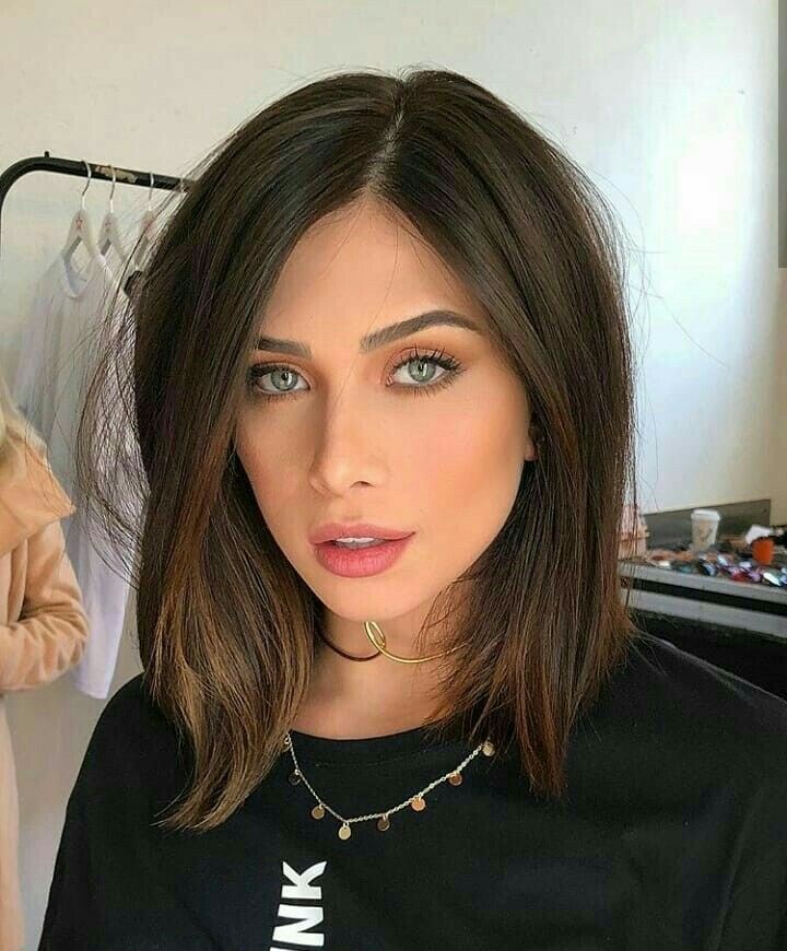 Side Parted Short Length Layered Hair