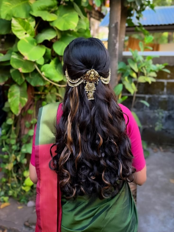 The Temple-Jeweled Half-Up Waves Puff Hairstyle For Saree