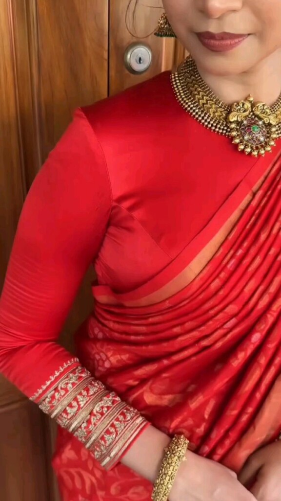 Full Sleeves Pattu Blouse